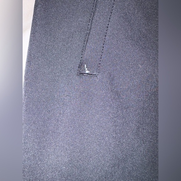 Under Armour women’s woven branded black jogger size medium - Picture 8 of 12